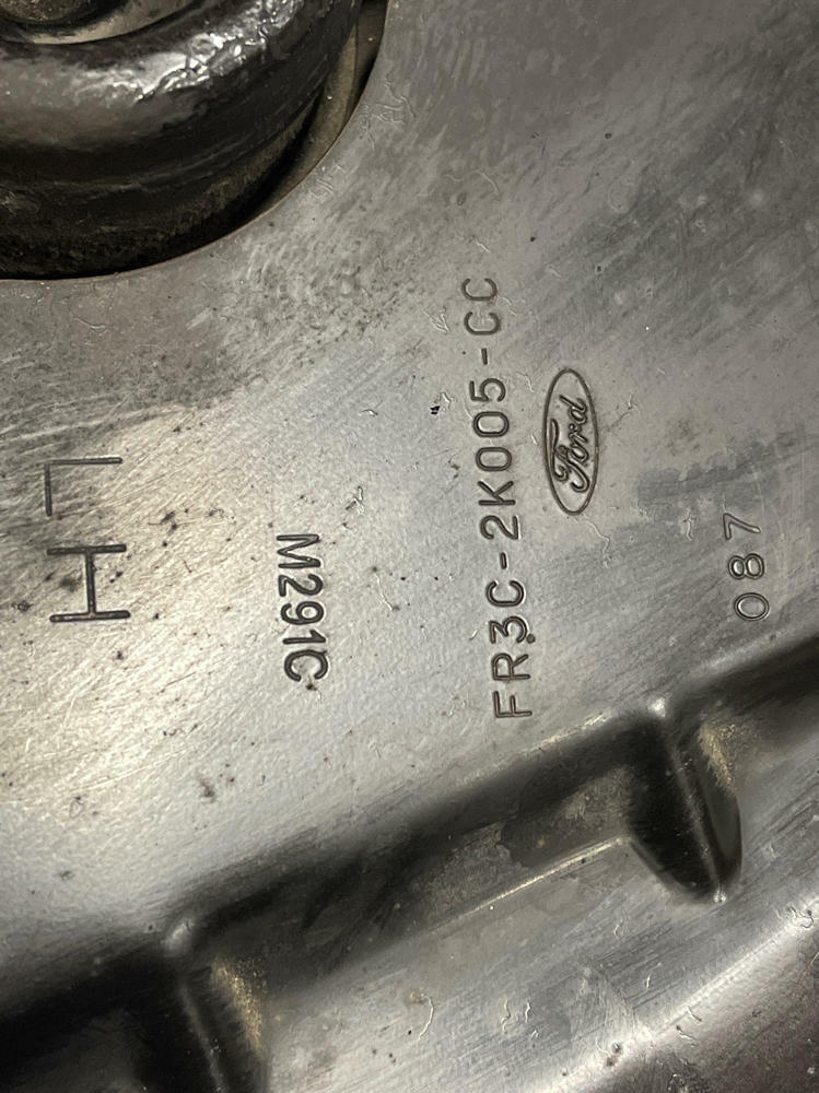 2018-23 Ford Mustang GT Perforance Pack Driver LH Spindle 274