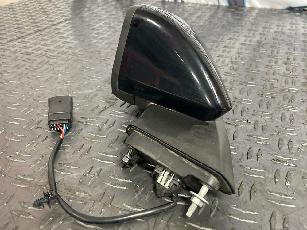 2015-23 Ford Mustang Driver LH Base Model Mirror Assembly (Paint Code G1) 274