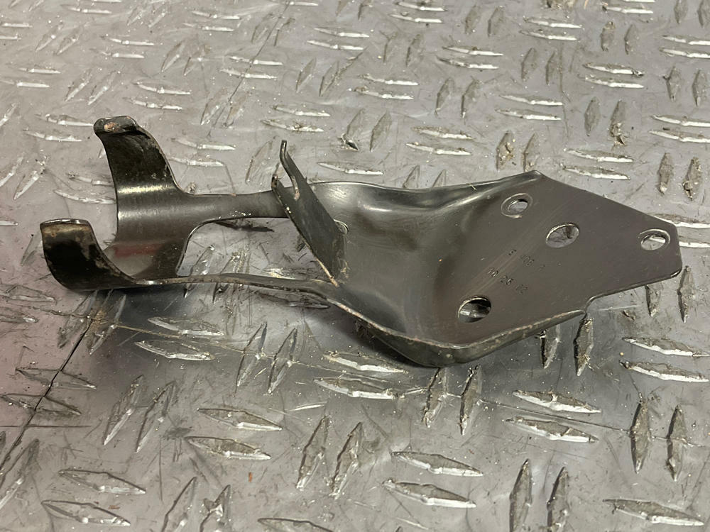 2003-04 Ford Mustang SVT Cobra Fuel Filter Mounting Bracket 276