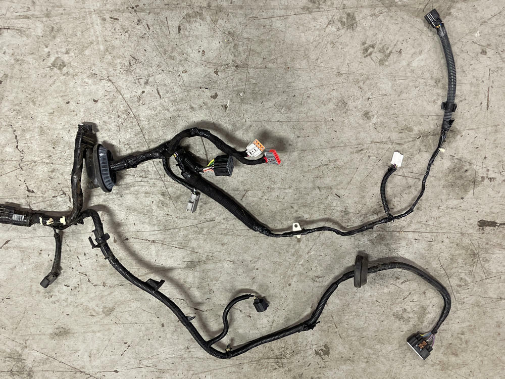 2011-12 Ford Mustang GT Engine Bay Wire Harness Fuse Box CR3T-14290-FG