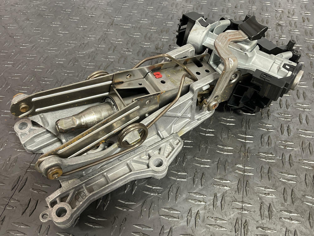 2011-12 Ford Mustang Steering Column, Ignition & Key Assembly 266