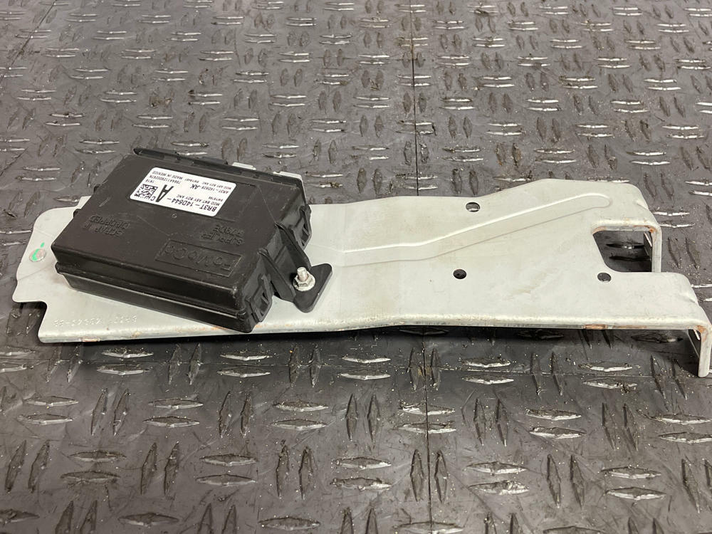 2011-12 Ford Mustang GT Lighting Control Module 266