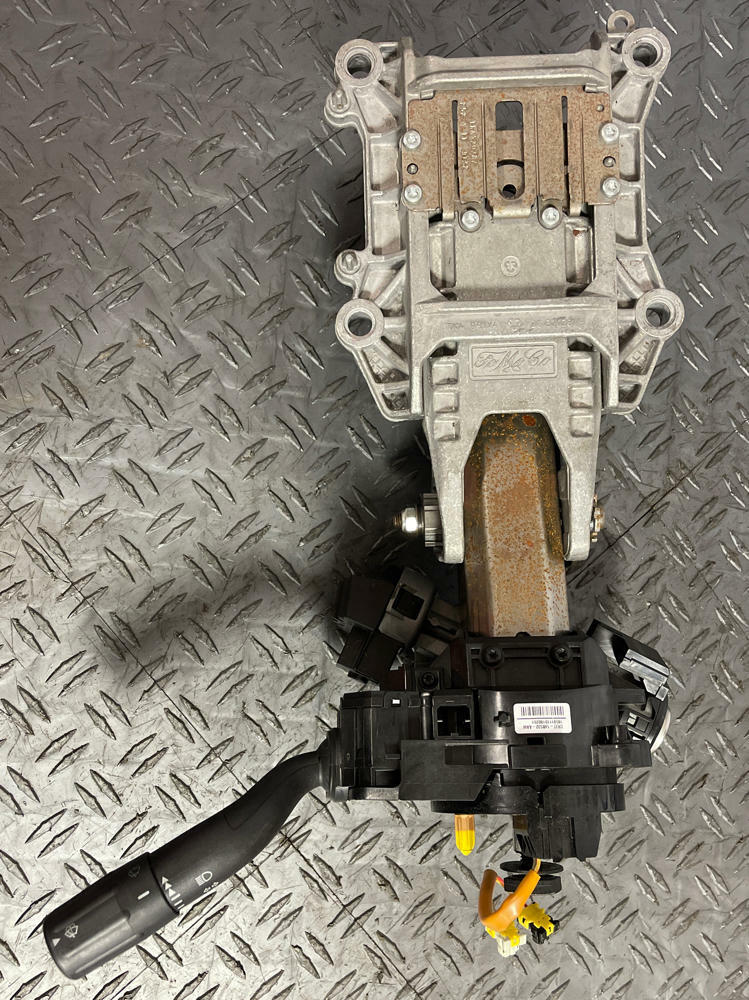 2011-12 Ford Mustang Steering Column, Ignition & Key Assembly 266