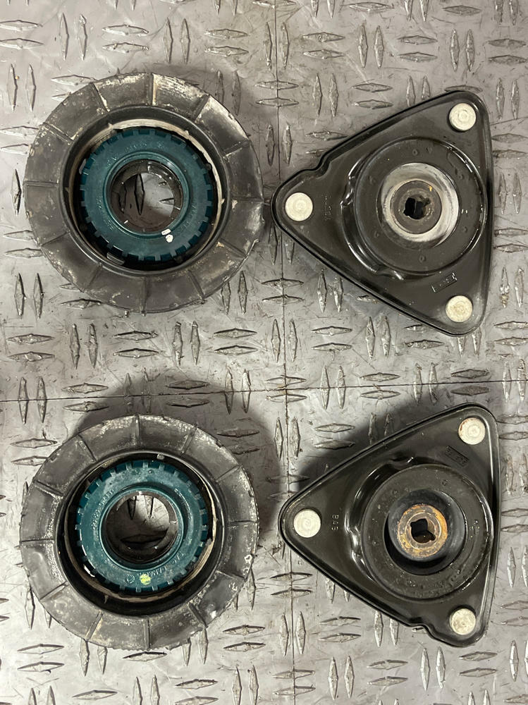2015-23 Ford Mustang Strut Tops Pair LH RH