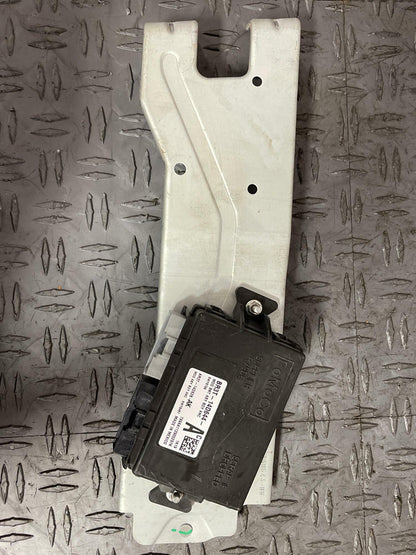 2011-12 Ford Mustang GT Lighting Control Module 266