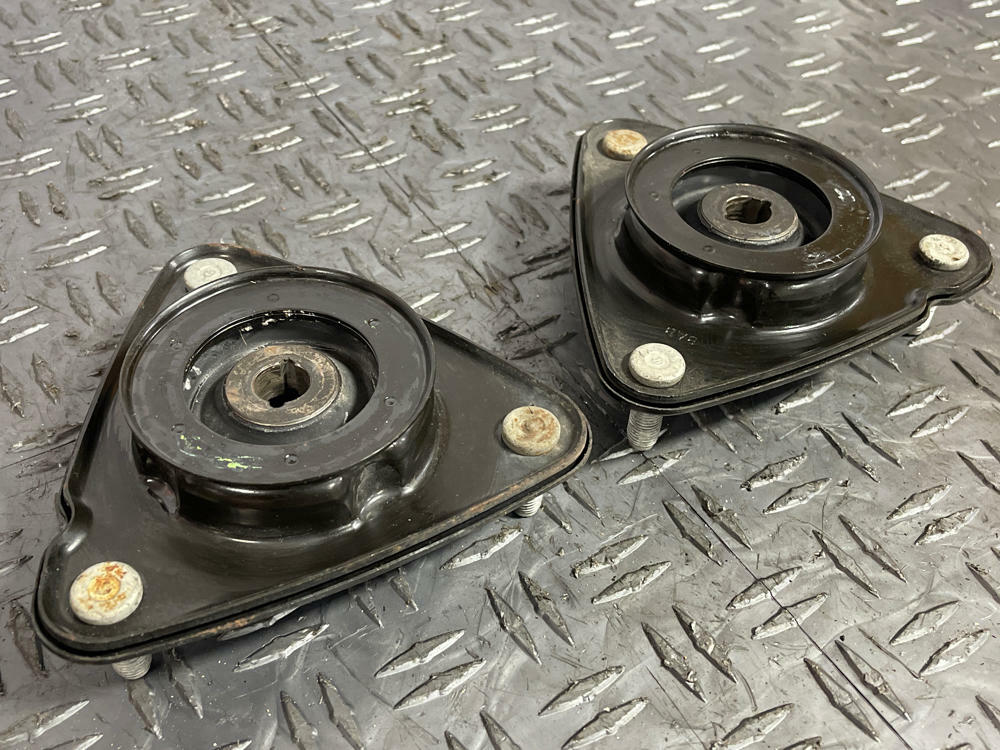 2015-23 Ford Mustang Strut Tops Pair LH RH