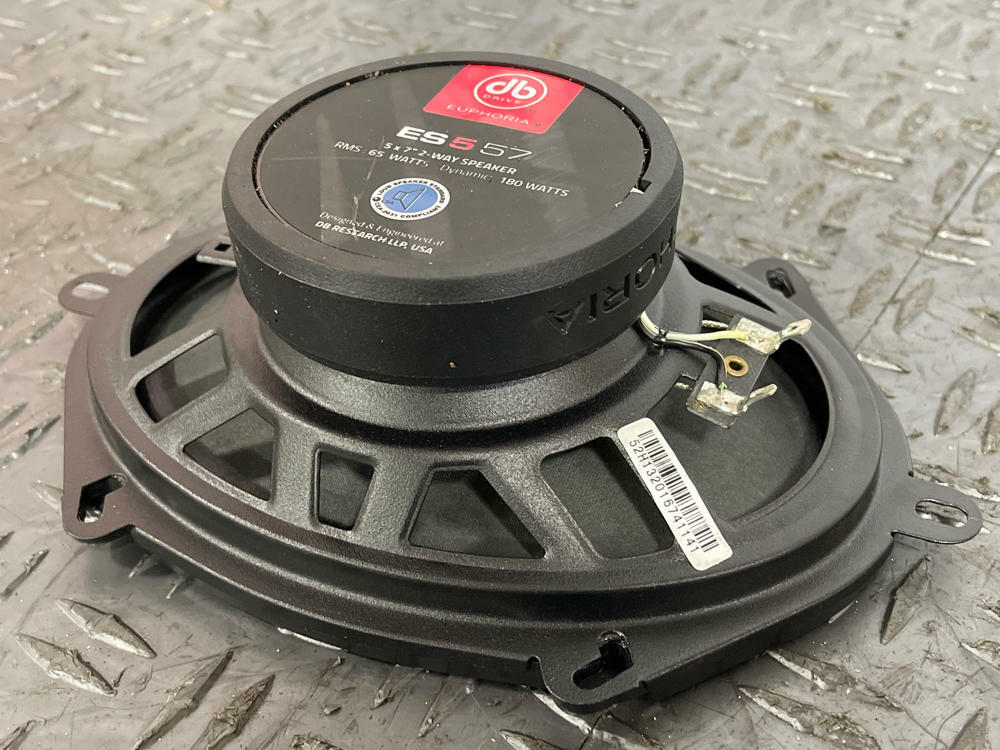 Euphoria ES 557 65 Watt 5x7 2 Way Speakers Pair