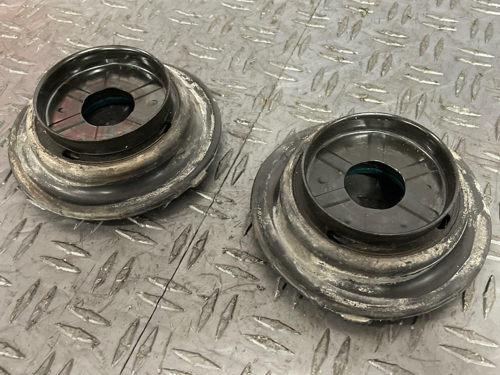 2015-23 Ford Mustang Strut Tops Pair LH RH