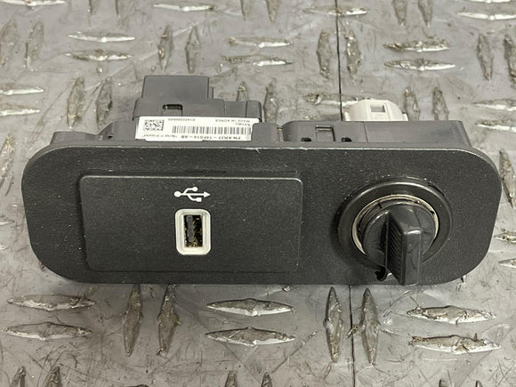 2018-23 Ford Mustang GT OEM Media USB Hub SYNC3 275