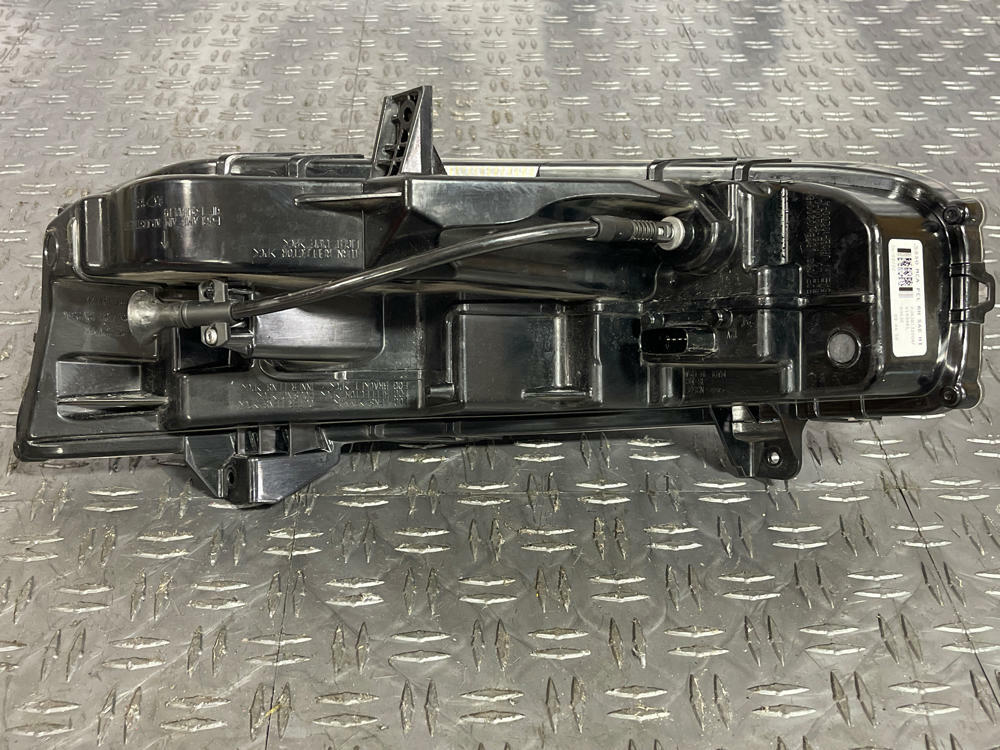 2018-23 Ford Mustang GT OEM Passenger RH Turn Signal Fog Light 275