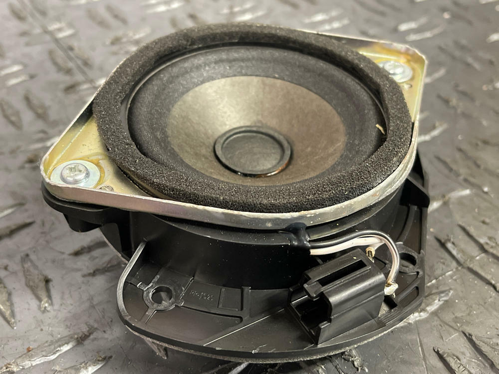 2015-23 Ford Mustang GT OEM Front Door Tweeter Pair- LH/RH 260