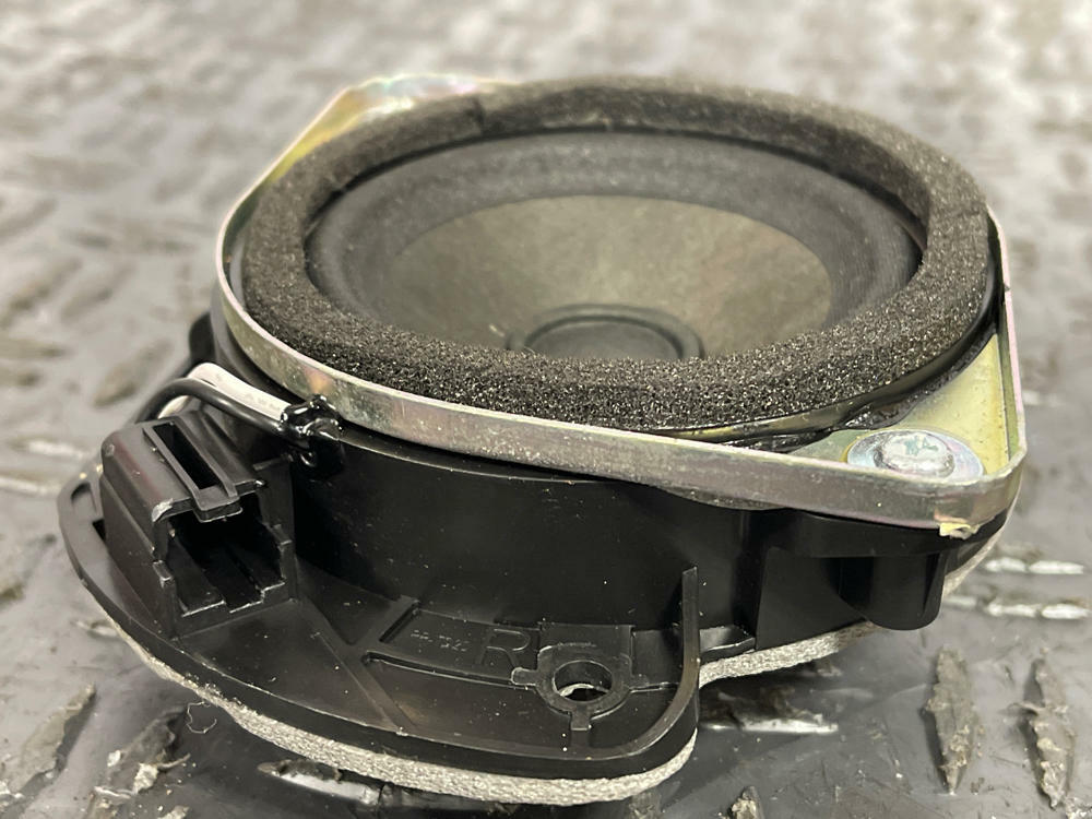 2015-23 Ford Mustang GT OEM Front Door Tweeter Pair- LH/RH 260