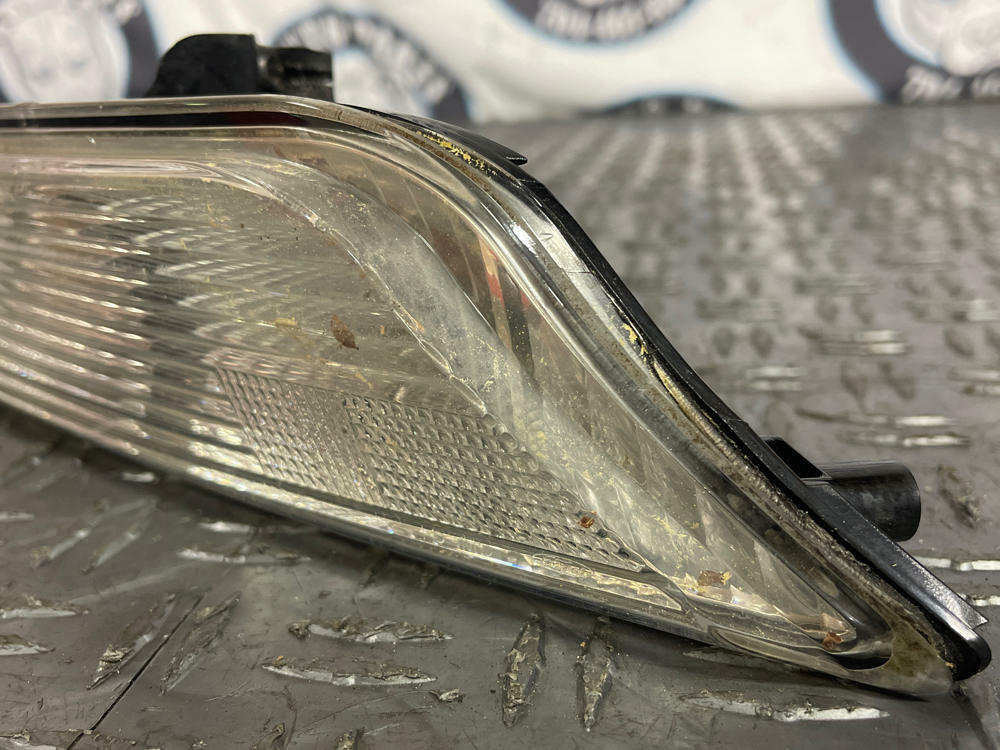 2015-17 Ford Mustang GT OEM Front LH Driver Turn Signal Housing 249