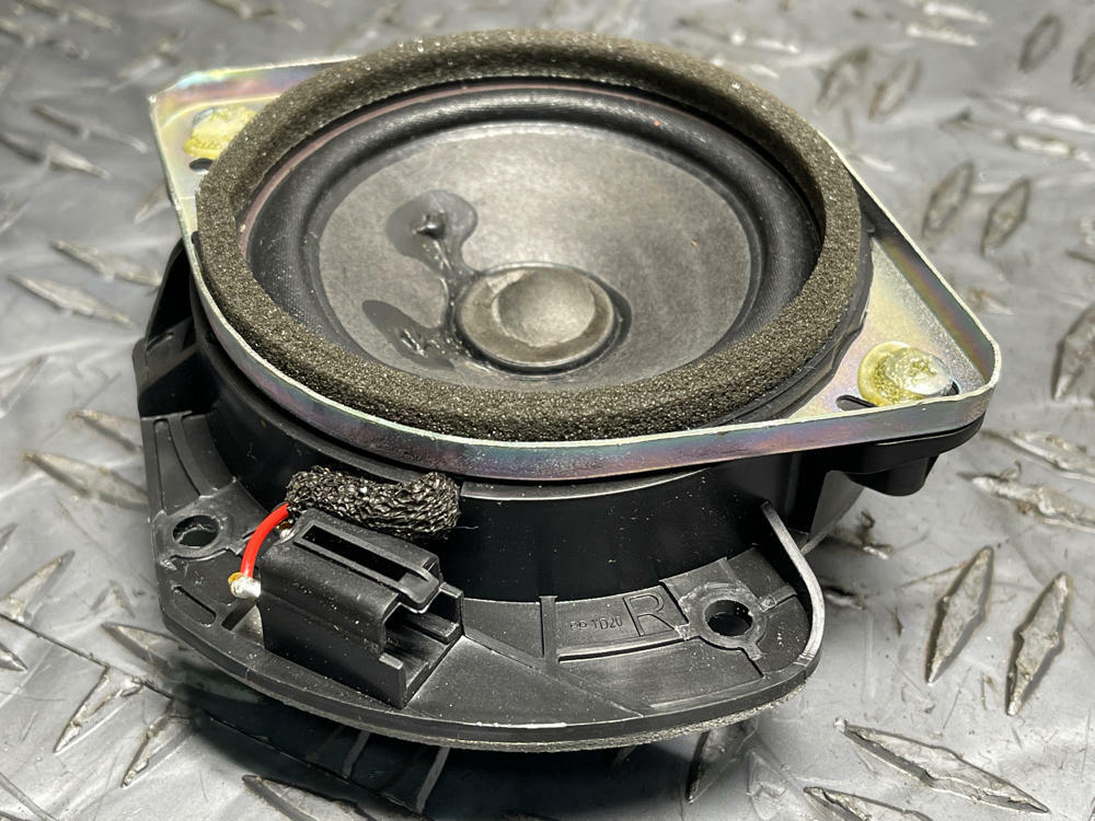 2015-23 Ford Mustang GT OEM Door Tweeter Pair 258