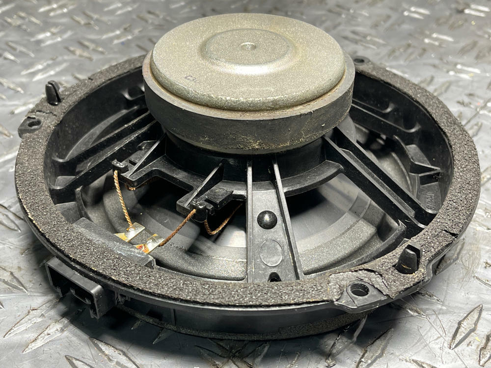 2015-23 Ford Mustang GT OEM Door Speaker (x1) FR3T-18808-CC 258