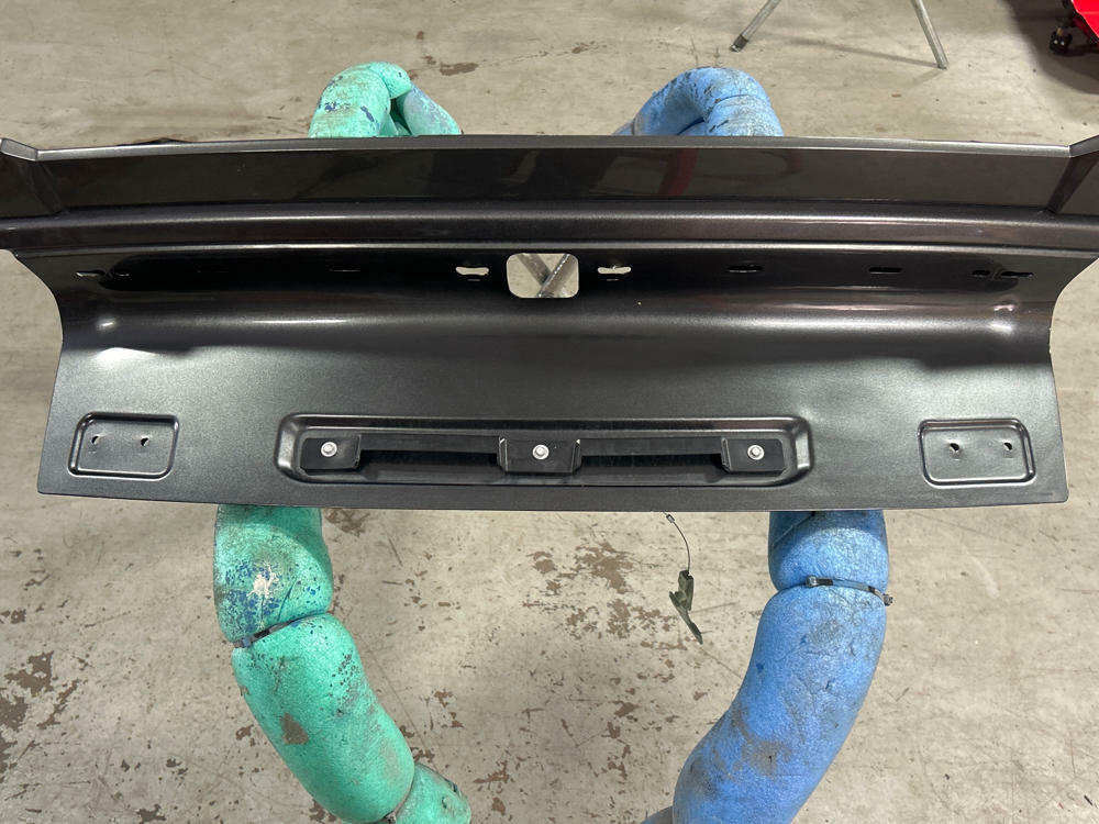 2015-23 Ford Mustang GT Roush Stage 2 Decklid- Code J7, Missing Filler Panel 261