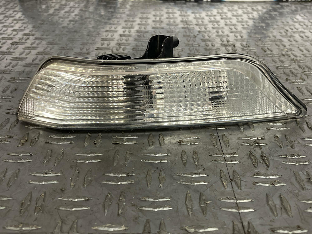 2015-17 Ford Mustang GT OEM Driver LH Turn Signal/Parking Light Housing 261