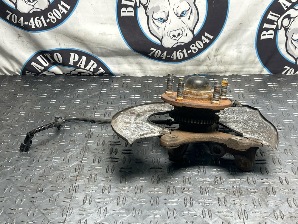 1999-04 Ford Mustang GT/Bullitt Front LH Driver Spindle Assem. 271