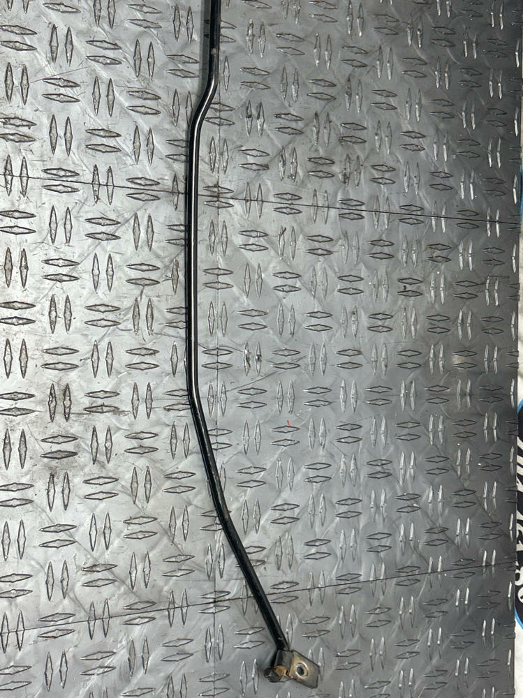 1999-04 Ford Mustang GT/Bullitt OEM Hood Prop 271