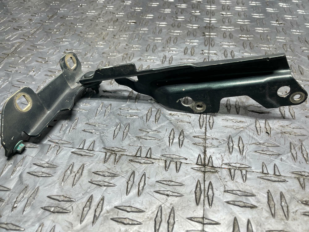 1999-04 Ford Mustang GT/Bullitt OEM Hood Hinges Pair (Code PX) 271