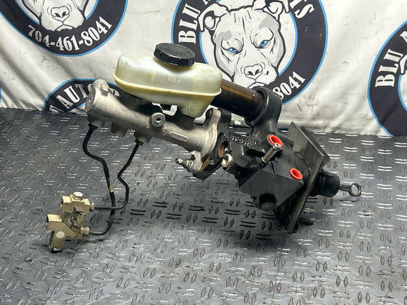1999-04 Ford Mustang GT/Bullitt Brake Booster/Master Cylinder Assembly 2571