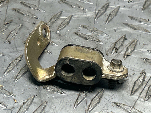 1999-04 Ford Mustang GT/Bullitt Power Steering Line Holder 271