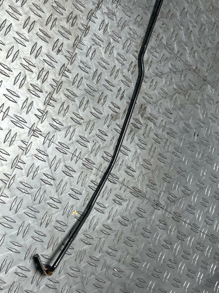 1999-04 Ford Mustang GT/Bullitt OEM Hood Prop 271