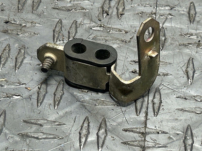 1999-04 Ford Mustang GT/Bullitt Power Steering Line Holder 271