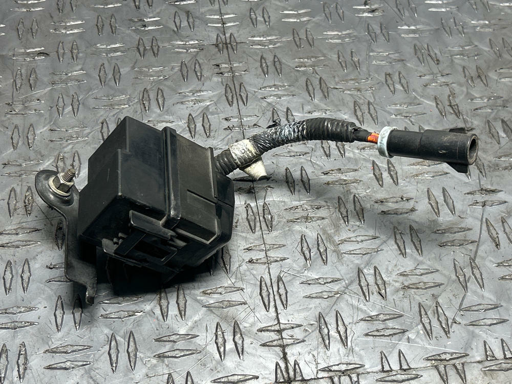 1999-04 Ford Mustang GT/Bullitt Fan Relay- for 2V 271