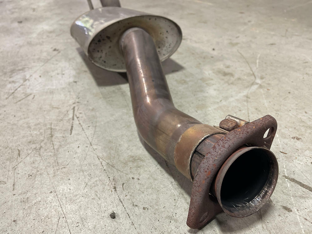 2001 Ford Mustang Saleen S281 SC OEM Cat Back 17K Miles 277