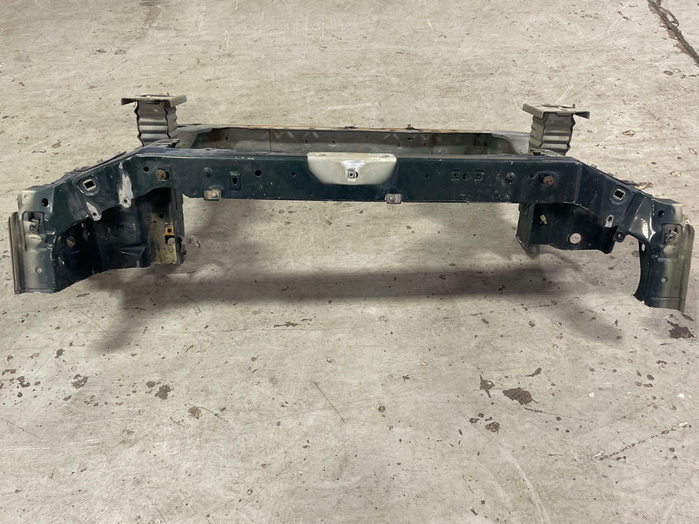 1999-04 Ford Mustang GT/Bullitt Core Support Clip (Code PX) 271