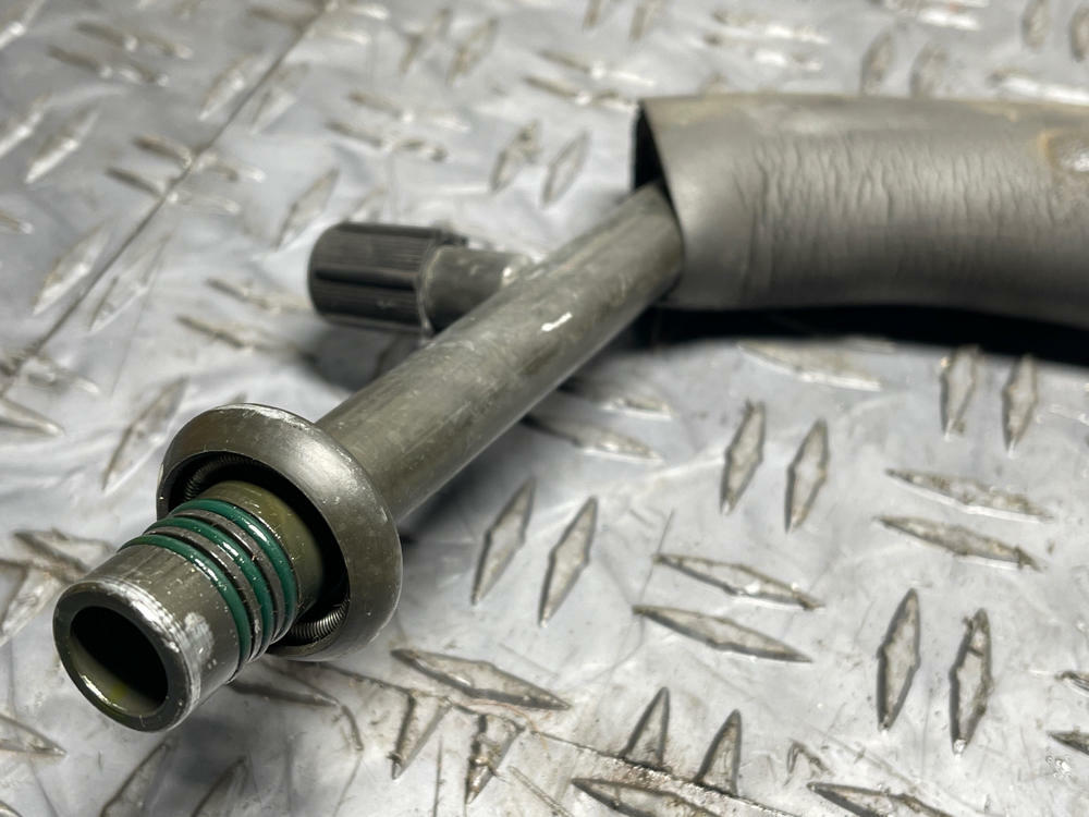 1999-04 Ford Mustang GT HVAC "Bleeder" Line 277