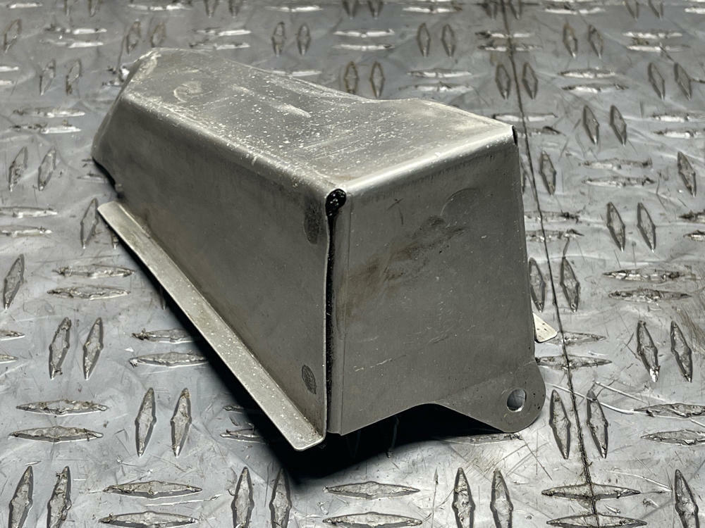 1996-04 Ford Mustang Manual Transmission Inspection Cover 277