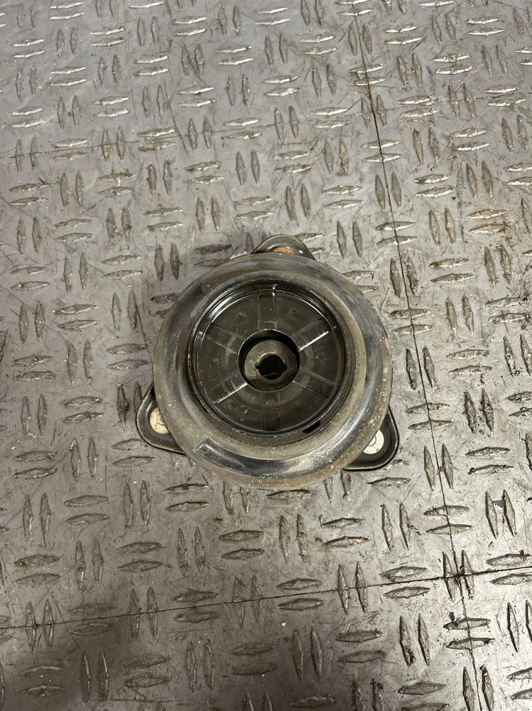 2015-23 Ford Mustang GT Passenger Front RH Strut Hat 278