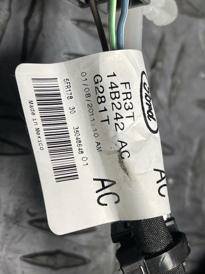 2018-23 Ford Mustang GT Glovebox & Trim (KR3B-63060T10-BD3ZHE) 279