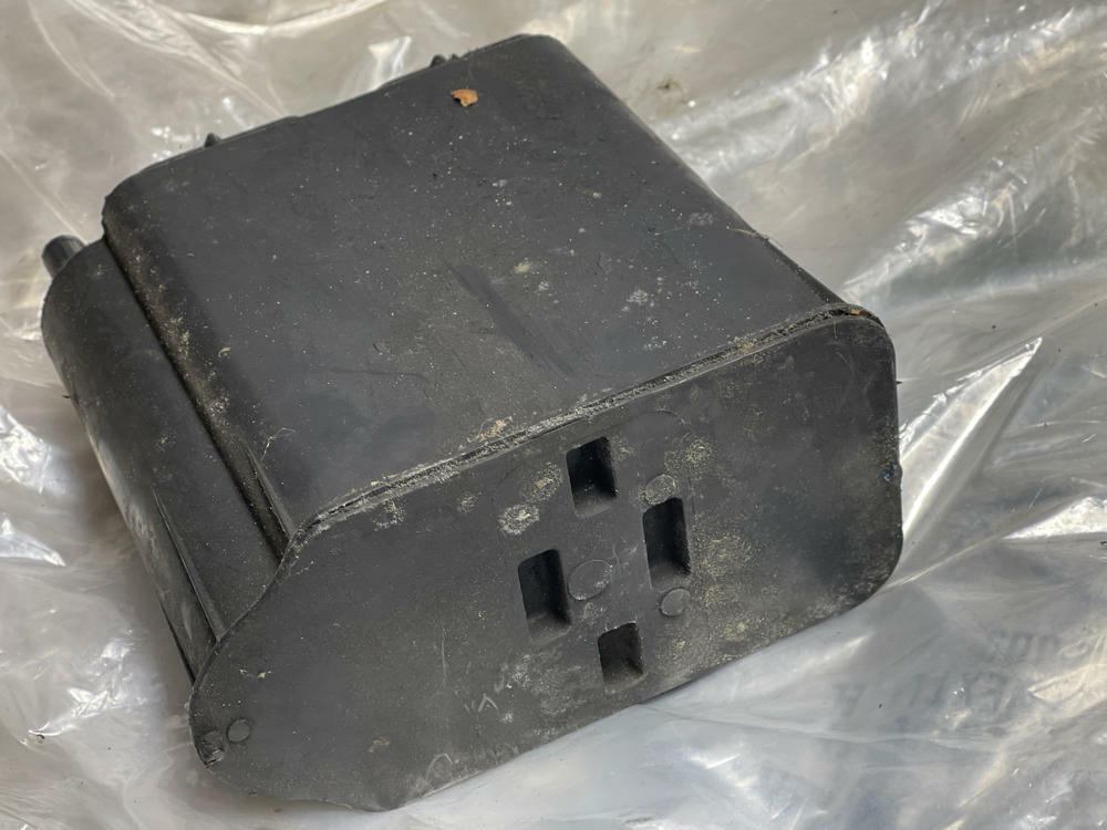 1987-93 Ford Mustang LX 5.0 Charcoal Canister 209