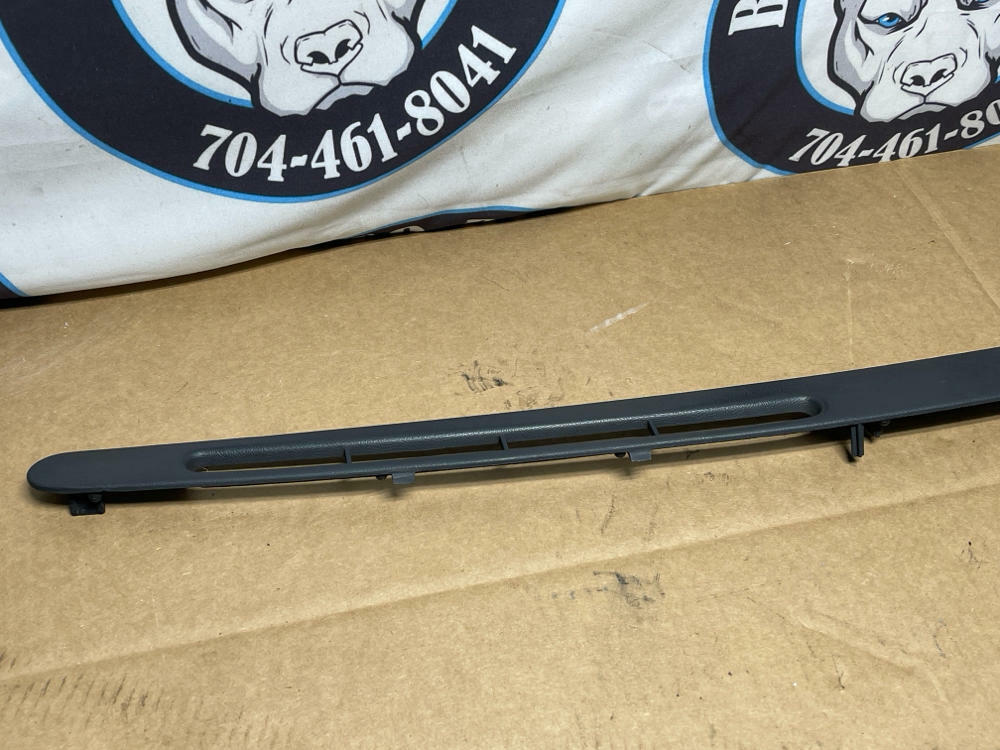 1987-93 Ford Mustang LX Defroster Vent Trim 209