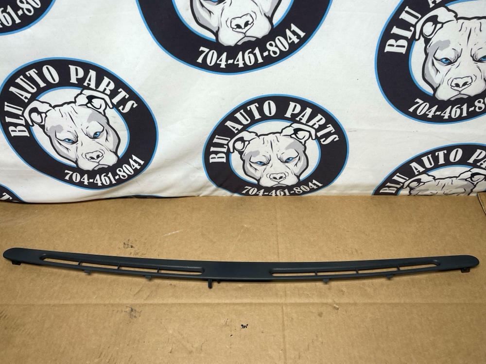 1987-93 Ford Mustang LX Defroster Vent Trim 209