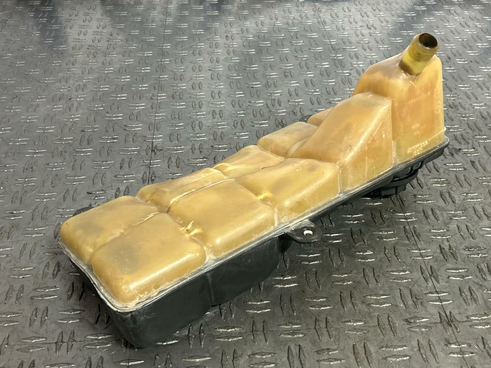 2003-04 Ford Mustang SVT Cobra Engine Coolant Reservoir/Expansion Tank 283