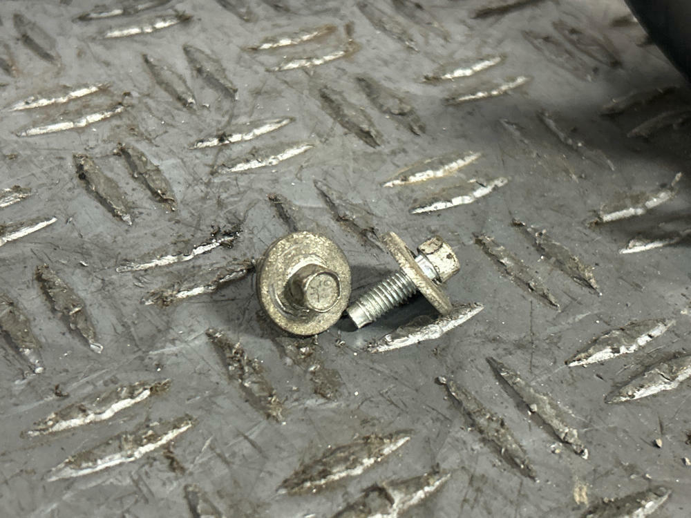 2003-04 Ford Mustang SVT Cobra Coolant Crossover Tube- for 4.6 4V S/C'd 283