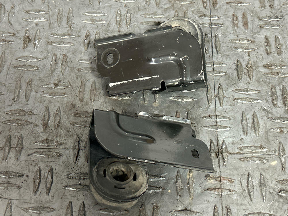 2003-04 Ford Mustang SVT Cobra Upper Radiator Brackets Pair 283