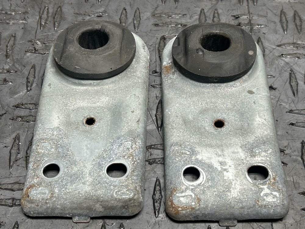 2013-14 Ford Mustang GT Upper Radiator Brackets- w/ Hardware 281
