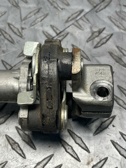 2011-14 Ford Mustang GT OEM Steering Shaft- MISSING DONUT 281
