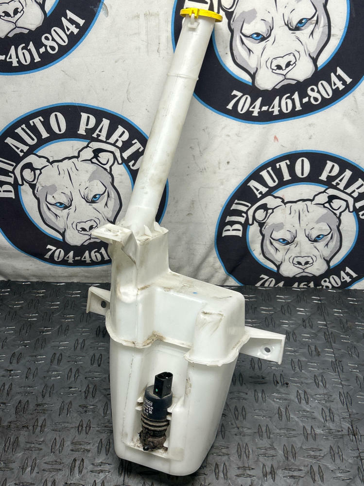 2011-14 Ford Mustang GT Washer Fluid Reservoir 281