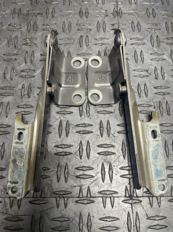 2011-14 Ford Mustang GT Hood Hinges Pair- LH/RH, Code UJ 281