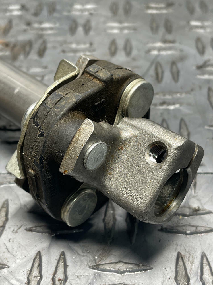2011-14 Ford Mustang GT OEM Steering Shaft- MISSING DONUT 281