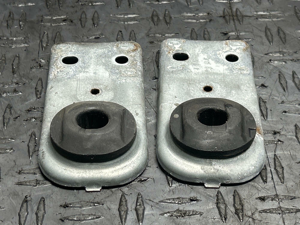 2013-14 Ford Mustang GT Upper Radiator Brackets- w/ Hardware 281