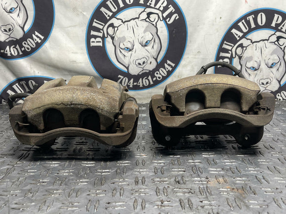 2011-14 Ford Mustang GT Front Brake Caliper Pair 281