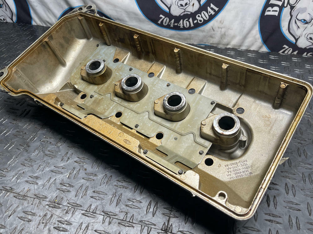 2003-04 Ford Mustang SVT Cobra OEM 4.6 4V Valve Cover Pair- LH/RH 283
