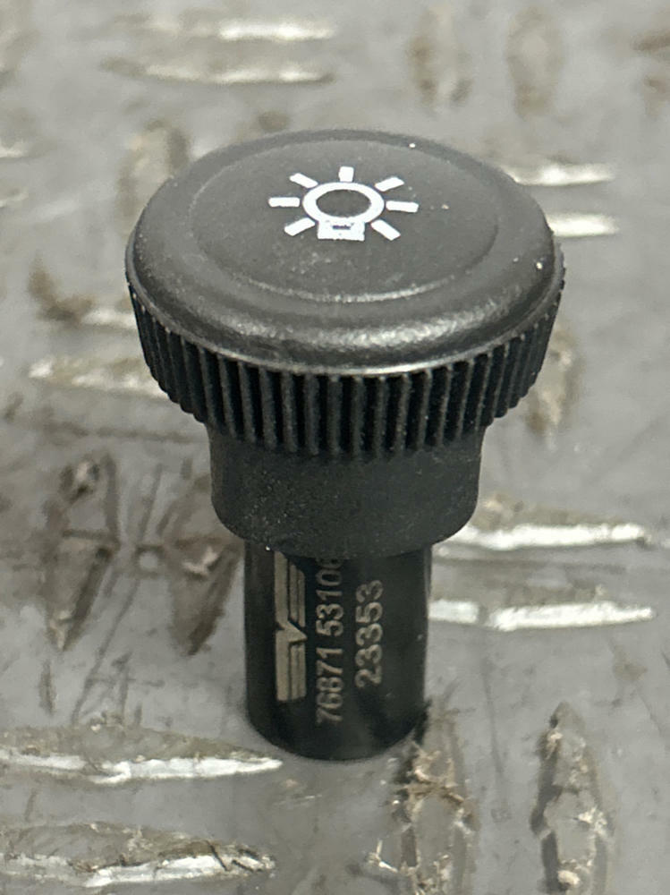 1999-04 Ford Mustang Reman Head Light Control Knob - NICE SHAPE 283